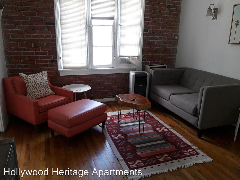 2nd image of 6238 De Longpre Ave APT 216