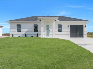 337 Rawlings Ave, Lehigh Acres, FL 33974