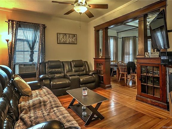 4th image of 39 Wildemere Ave