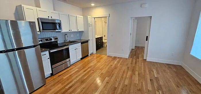 602 Kuenzli St #31 — Photo 5