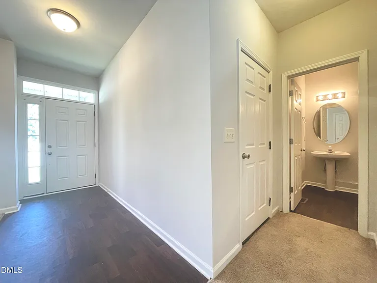 112 Taylors Creek Ct — Photo 12