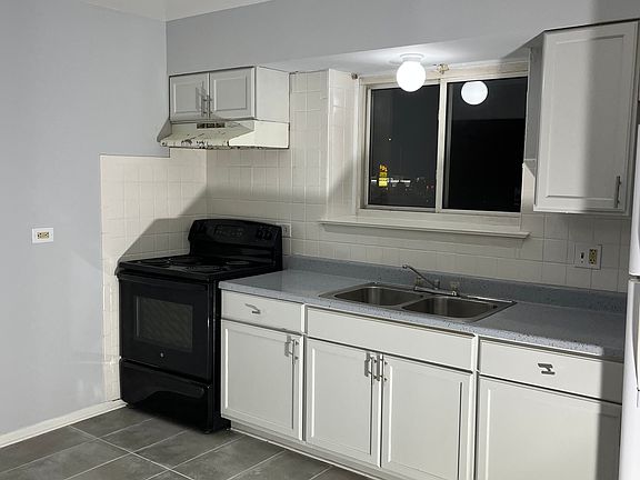 5th image of 731 N. Lincoln Ave
