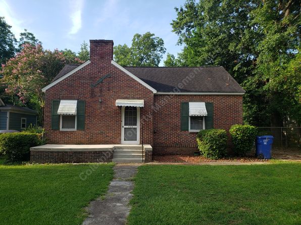 902 Sycamore Ave
