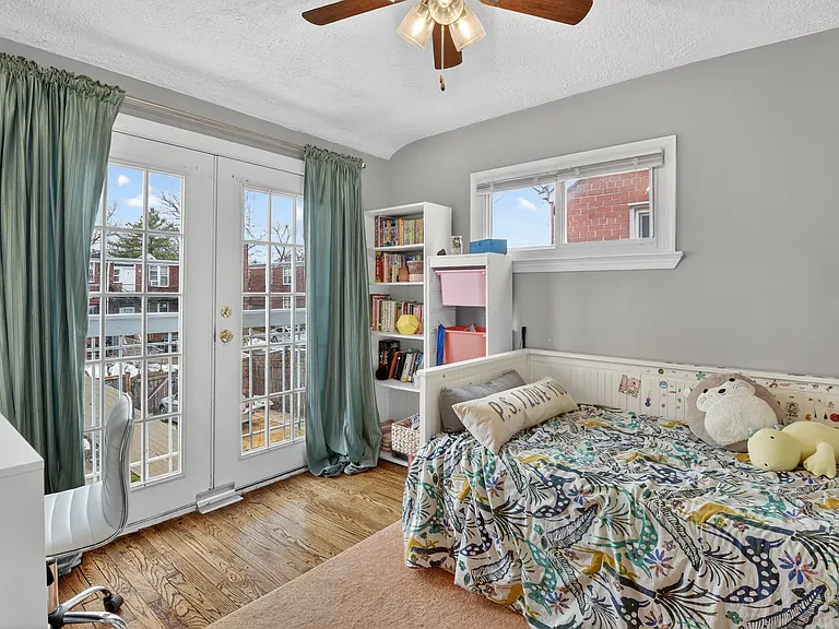 162 Forrester St SW — Photo 15