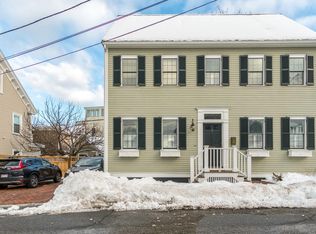 7 Smith St, Newburyport, MA 01950