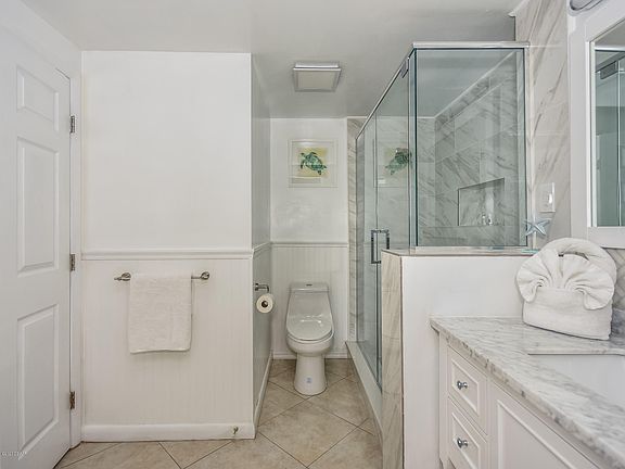 5th image of 300 N Atlantic Ave #707