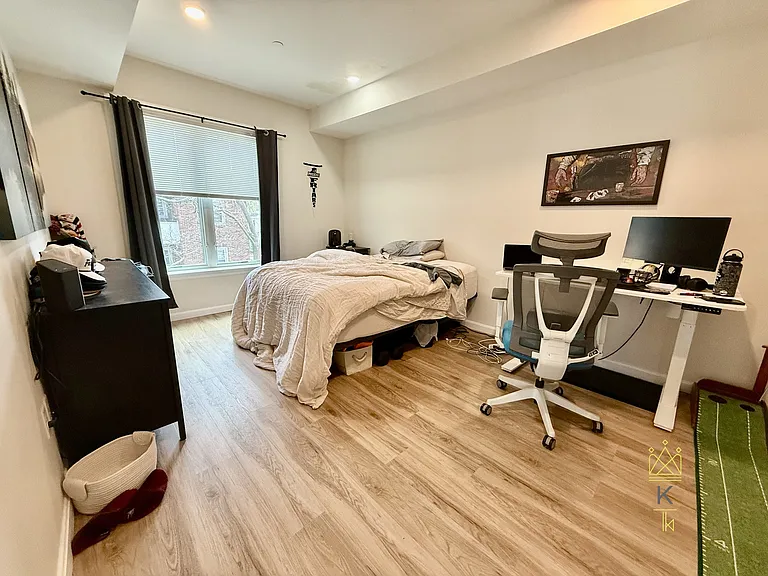 458 Washington St #202 — Photo 5