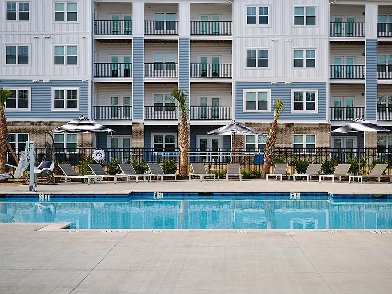 Encore Luxury Residences — Photo 6