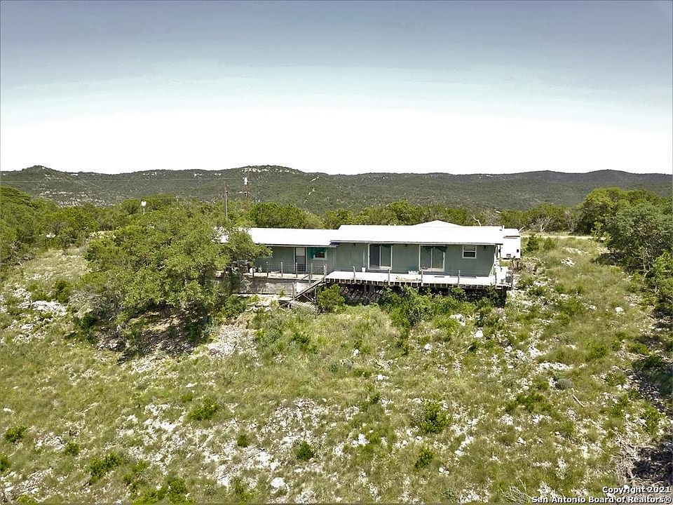 1st image of 425 S Skyview Lane
