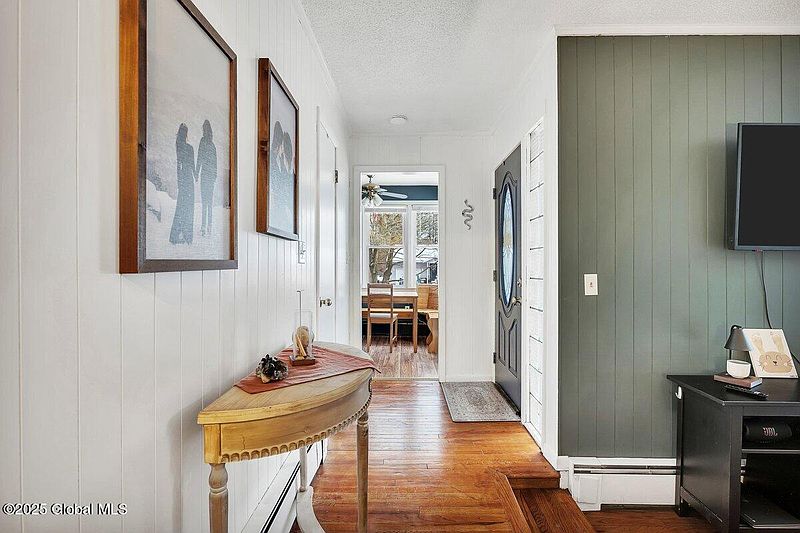 5th image of 15 Carleton Court