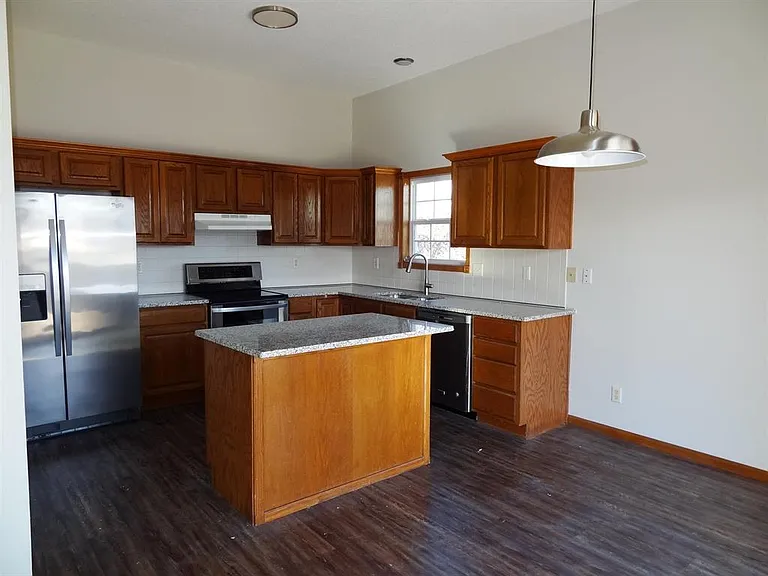 8403 E Zimmerly St — Photo 7