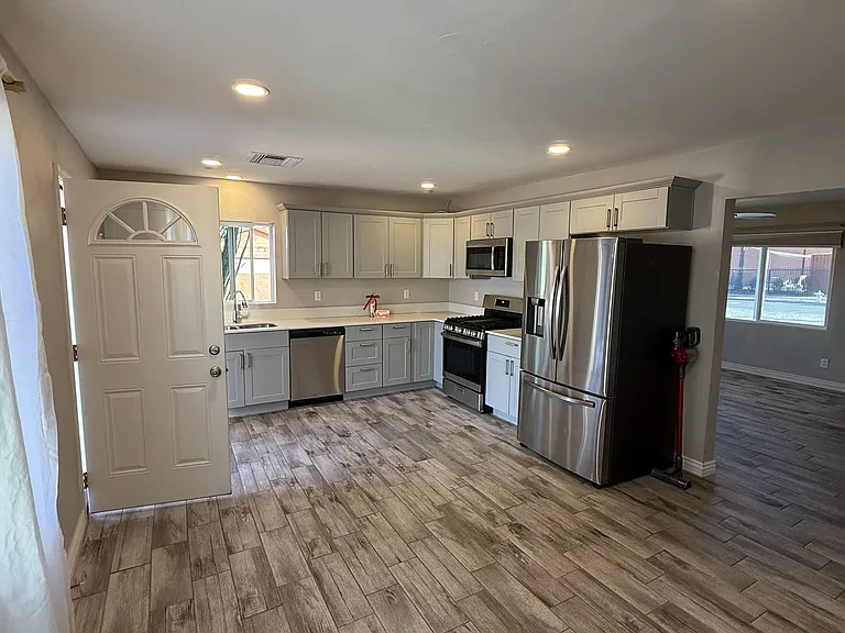 3221 E Bellevue St #A — Photo 9