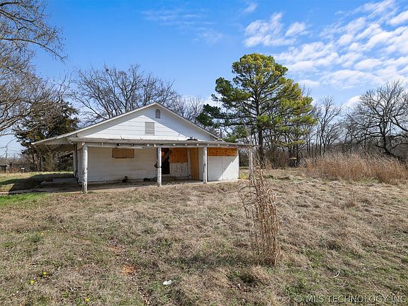 3rd image of 711 Blanchard Rd