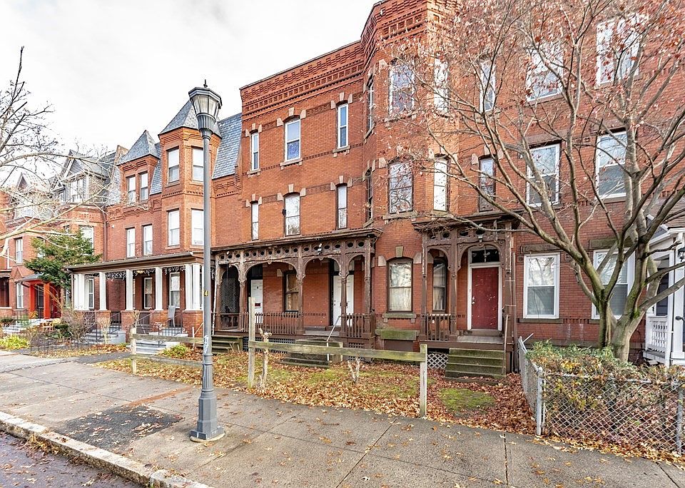 346350 Maple St, Holyoke, MA 01040 Zillow