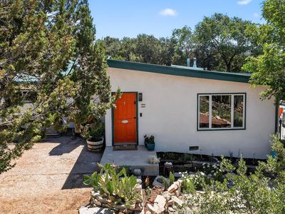 10 Calle Por Los Caballos, Tijeras, NM, 87059