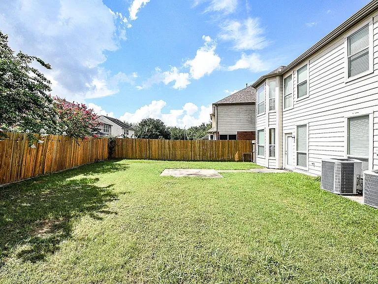 3015 Darby Brook Dr — Photo 20
