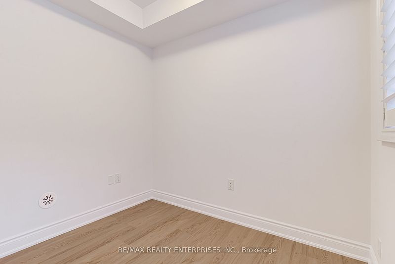 Oakville Townhouse for rent - 3 Bedrooms — photo 3