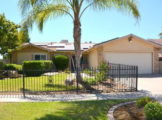 4017 N Babigian Ave, Fresno, CA 93722