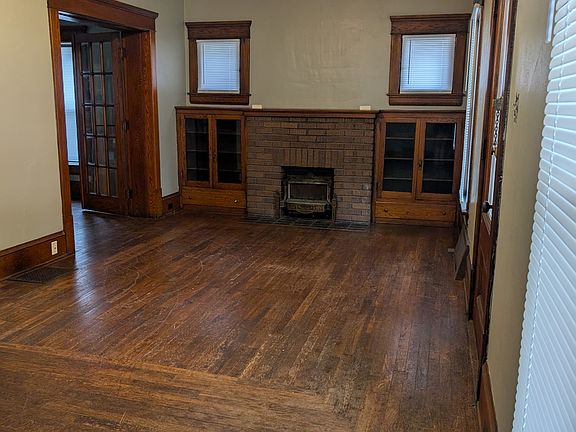 3rd image of 539 Stratford Ave