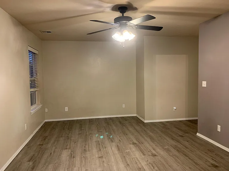700 N Cummings Ave — Photo 10