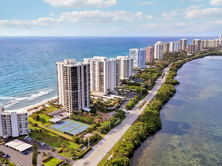 5400 N Ocean Dr — Photo 31