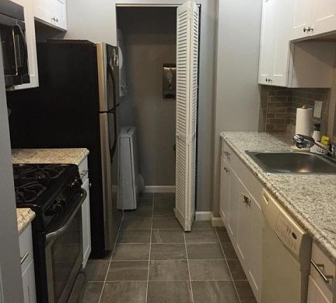 5th image of 354 McDowell Dr