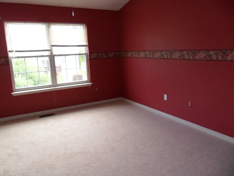 203 Golden Rain Ln — Photo 4