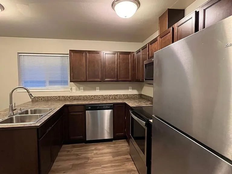 2328 Verona St #101 — Photo 6