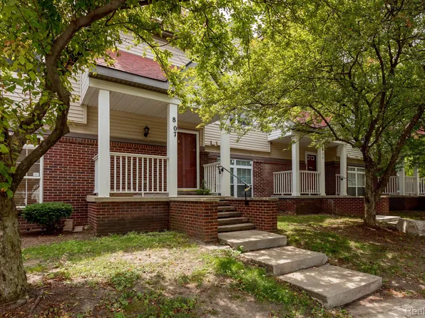 807 Pallister St, Detroit, MI 48202