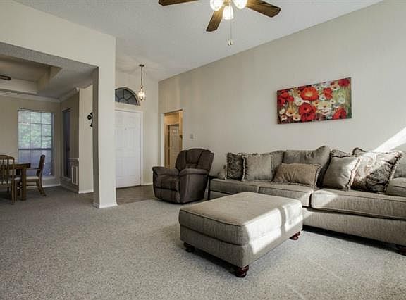 5th image of 708 Bridgewater Ln