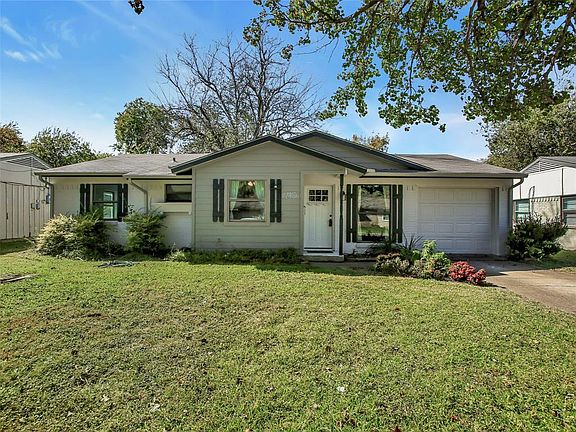 3rd image of 1078 Fairmeadows Cir
