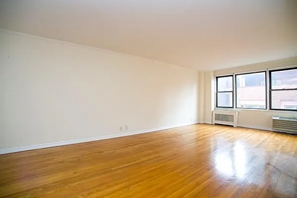 Rented by Keller Williams NYC | media 14
