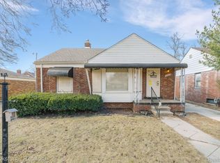 19435 Santa Barbara Dr, Detroit, MI 48221