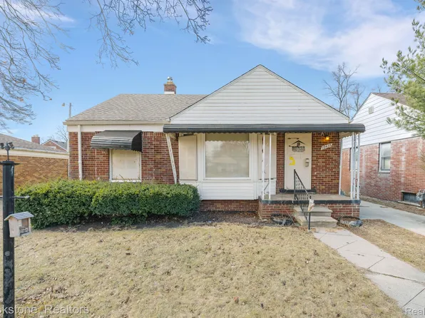 19435 Santa Barbara Dr, Detroit, MI 48221