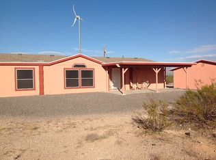 7457 W Shipp Dr, Golden Valley, AZ 86413