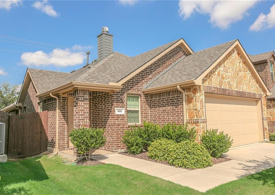 1st image of 221 Red Hawk Pl