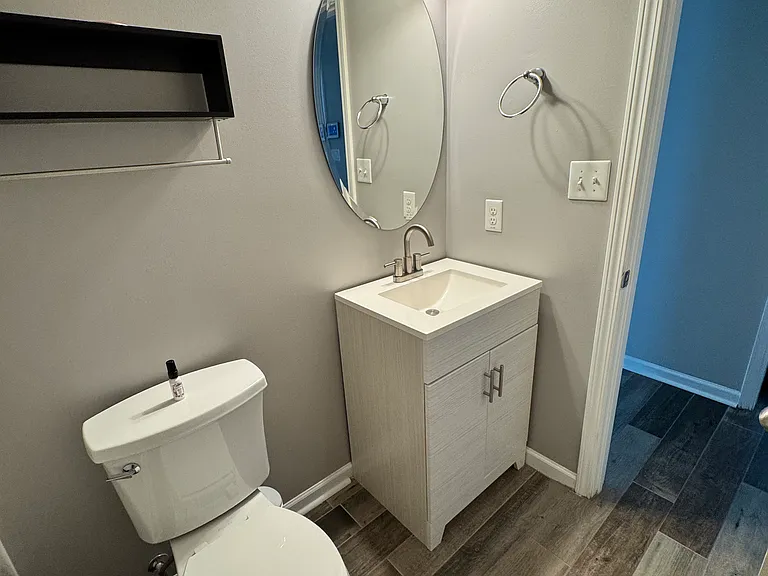 207 Bennington Dr — Photo 25