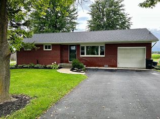 542 East St, Pemberville, OH 43450