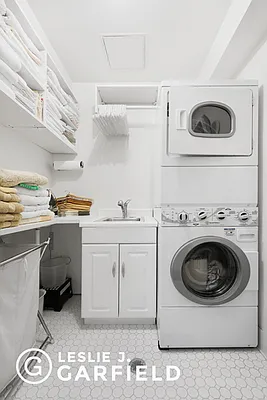 Sold by Leslie J. Garfield | media 13