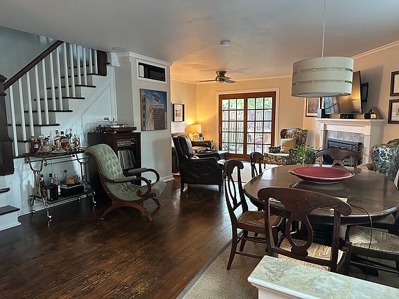3rd image of 851 1st St