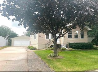 305 Victoria St, Green Bay, WI 54302