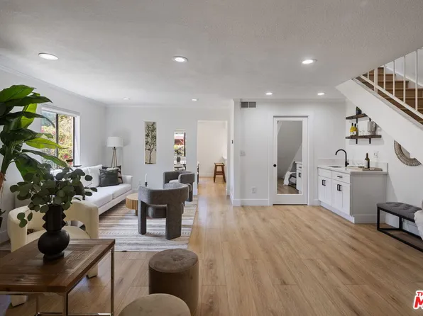2920 11th St APT 6, Santa Monica, CA 90405