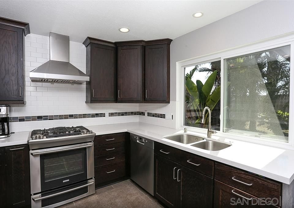 1st image of 10390 Greenford Dr