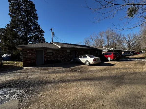 105 Stanton Dr E, Clarksville, AR