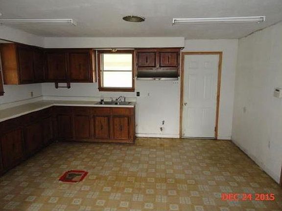 5th image of 2744 Dolores Dr