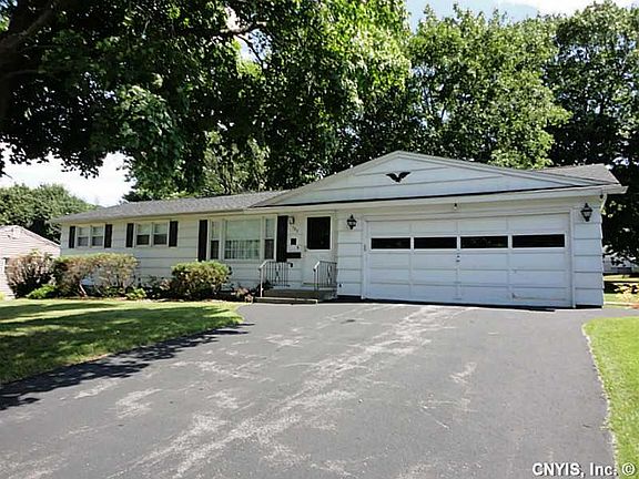 2nd image of 107 Greenhedge Dr