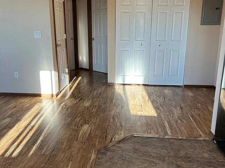 912 S Main St — Photo 10