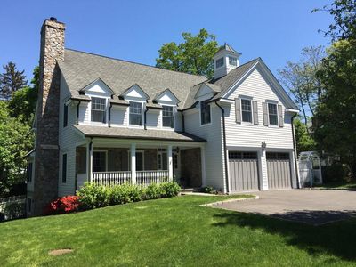 7 Park Ln, New Canaan, CT, 06840