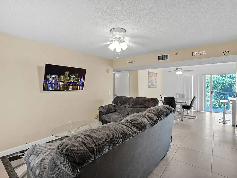 17000 NW 67th Ave #325 — Photo 3