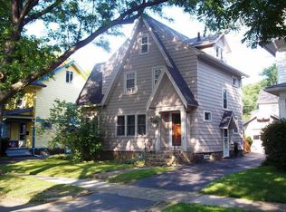 98 Brookfield Rd, Rochester, NY 14610
